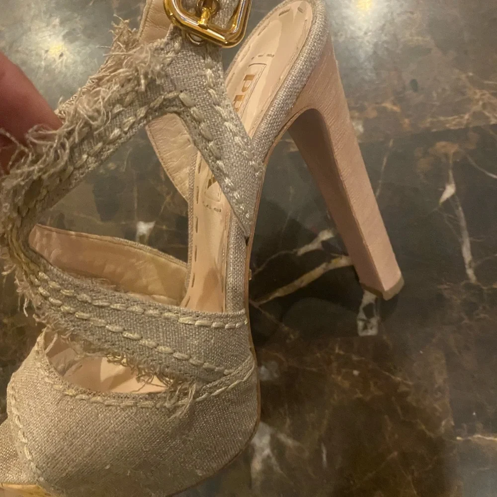 Prada Heels Size 37 - Picture 3 of 6